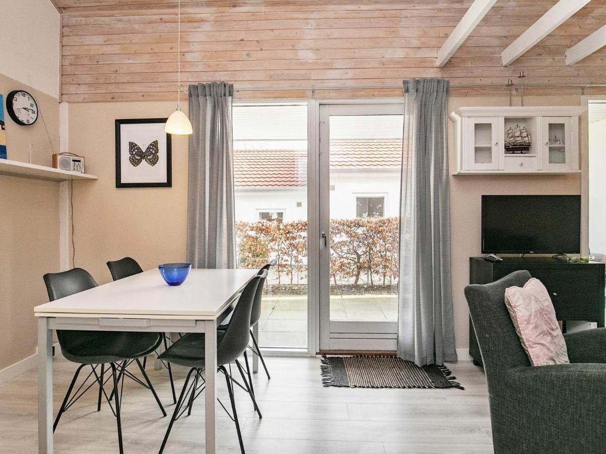4 Person Holiday Home In R Sk Bing Aeroskobing Exterior foto